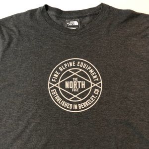 NEW Men’s Northface T-Shirt, size L